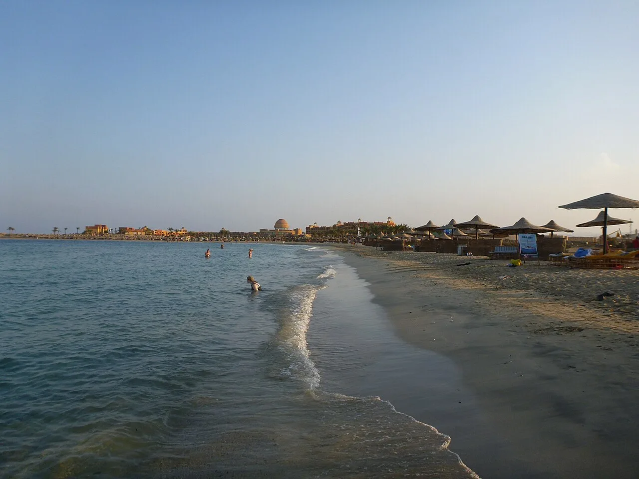 خليج أبو دباب — مرسى علم