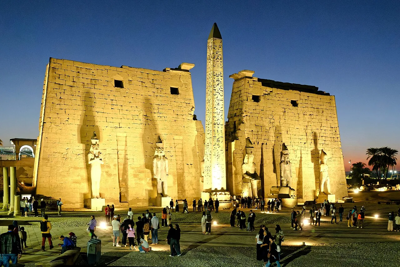 معبد الأقصر — الأقصر